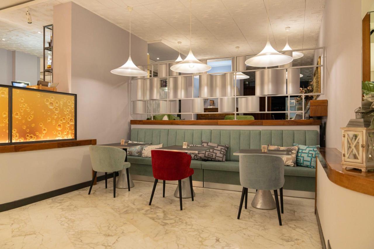Hotel Ambrosiano Montecatini Terme Bagian luar foto
