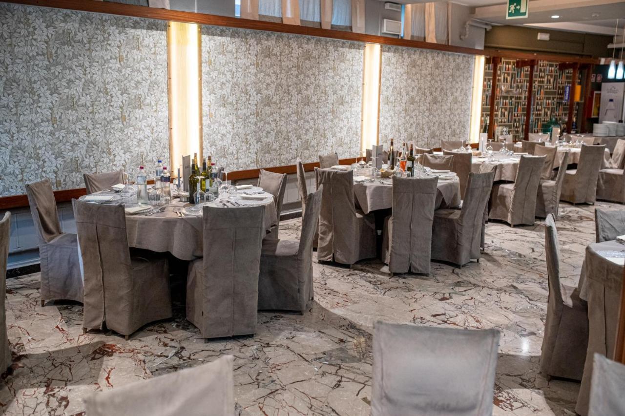 Hotel Ambrosiano Montecatini Terme Bagian luar foto