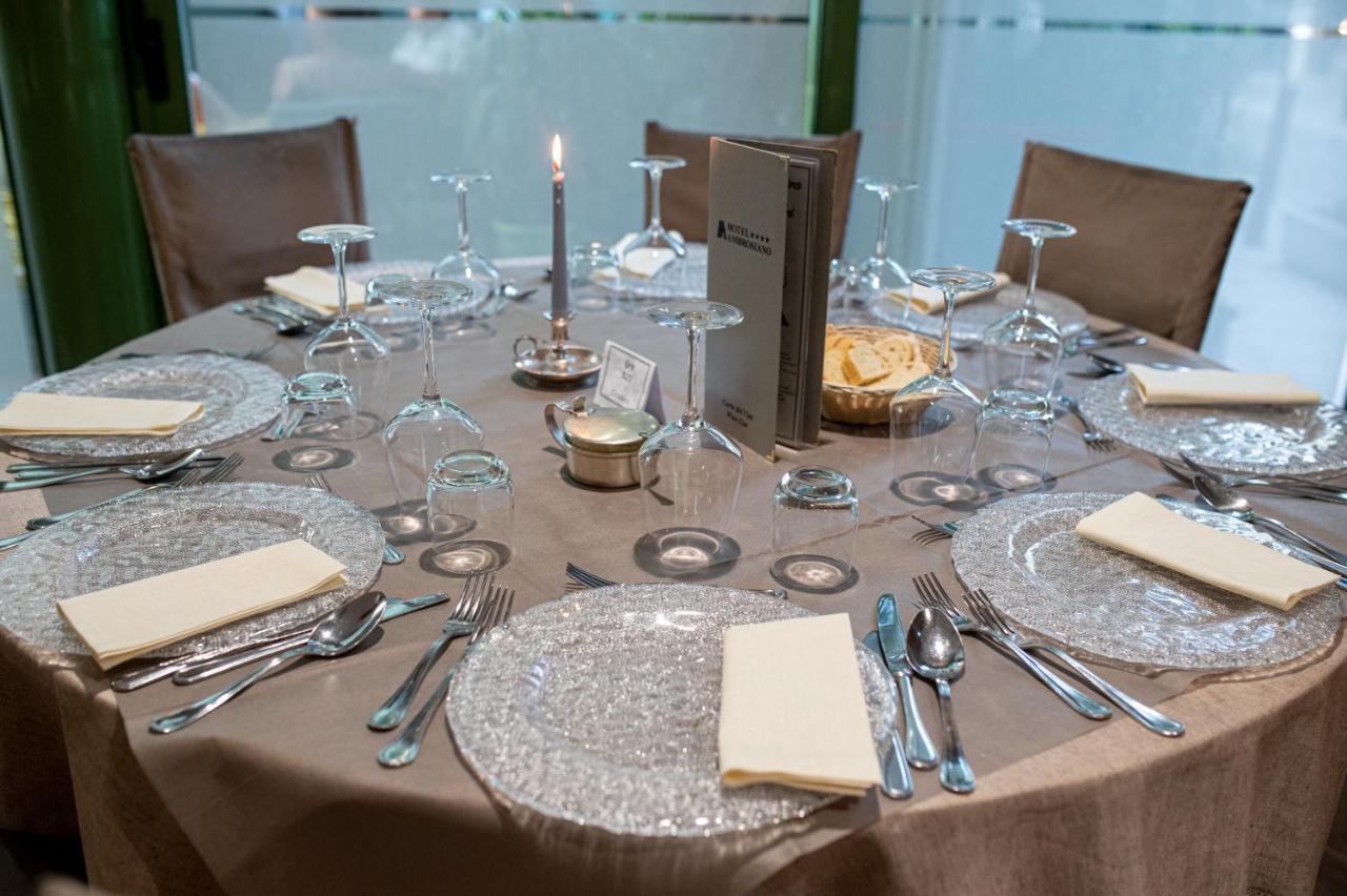 Hotel Ambrosiano Montecatini Terme Bagian luar foto