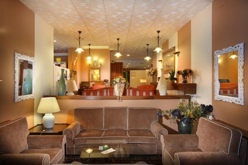Hotel Ambrosiano Montecatini Terme Bagian luar foto